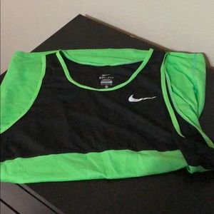 Men’s Nike dry fit running shirt